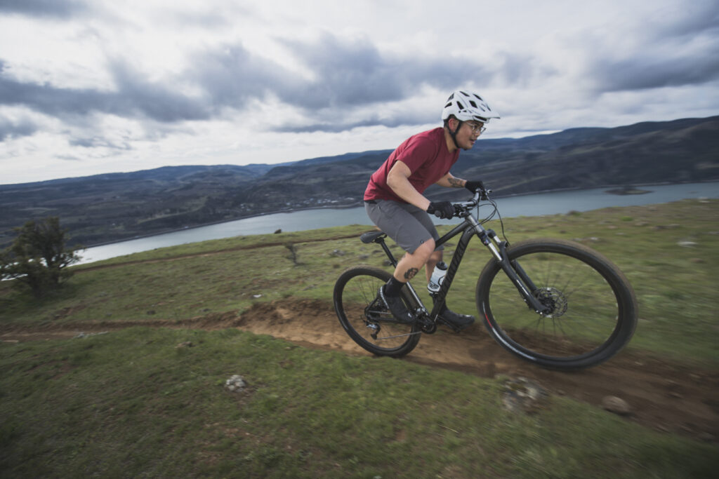 The Ultimate Guide to the Specialized Rockhopper Hardtail Mountain Bike: Performance and Value for Every Trail