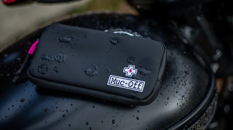Muc-Off Rainproof Essentials Case - Black-3