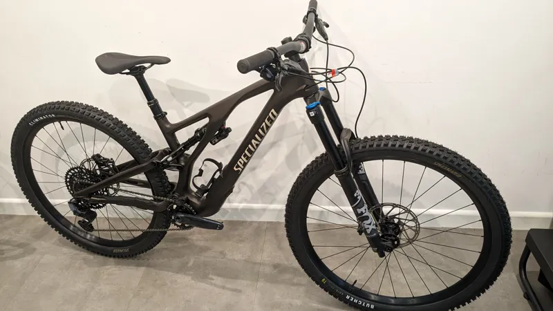 Shop Soiled: 2023 Specialized Stumpjumper Evo Comp Mountain Bike - S3-1
