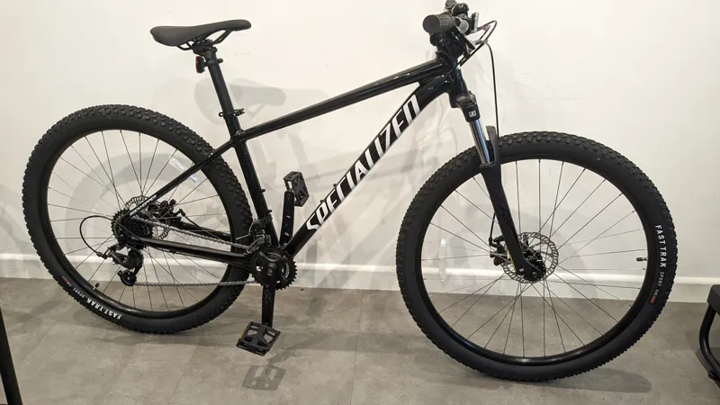 Shop Soiled 2022 Specialized Rockhopper 29 HT Mountain Bike
