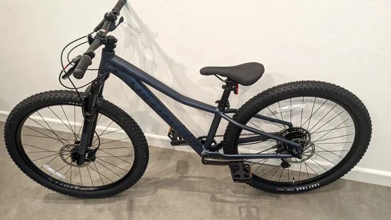 Shop Soiled: Specialized Rockhopper Comp 27.5 Mountain Bike - X-Small-2