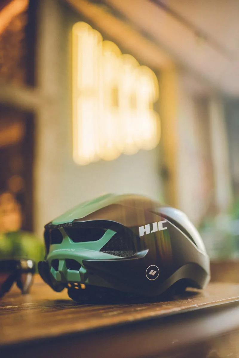 HJC Furion 2.0 Road Cycling Helmet - Matte/Gloss Black-3