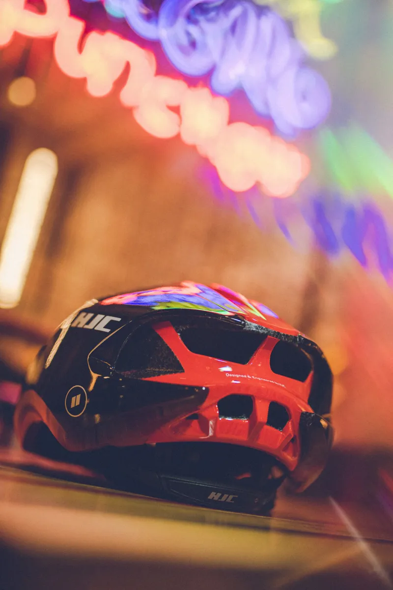 HJC Furion 2.0 Road Cycling Helmet - Matte/Gloss Black-4