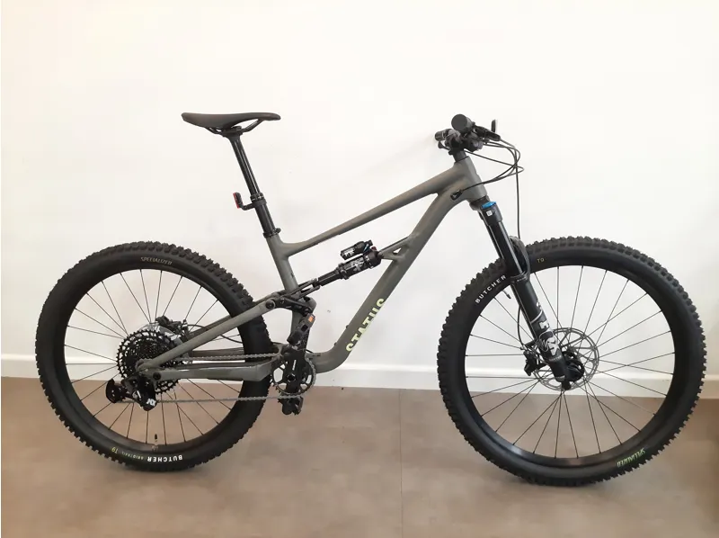 Shop Soiled: 2022 Specialized Status 140 Mountain Bike - S3-1