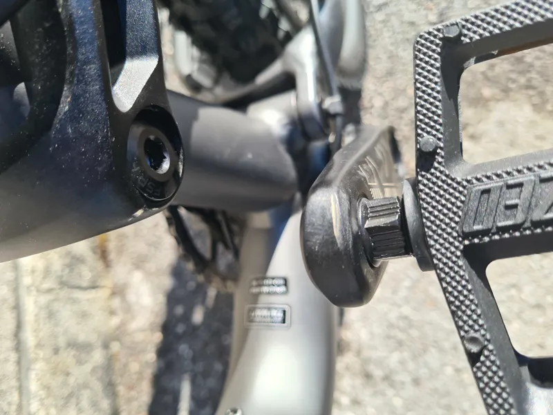 Ex-Demo: 2022 Specialized Status 160 Full Suspension Mountain Bike - S2-4