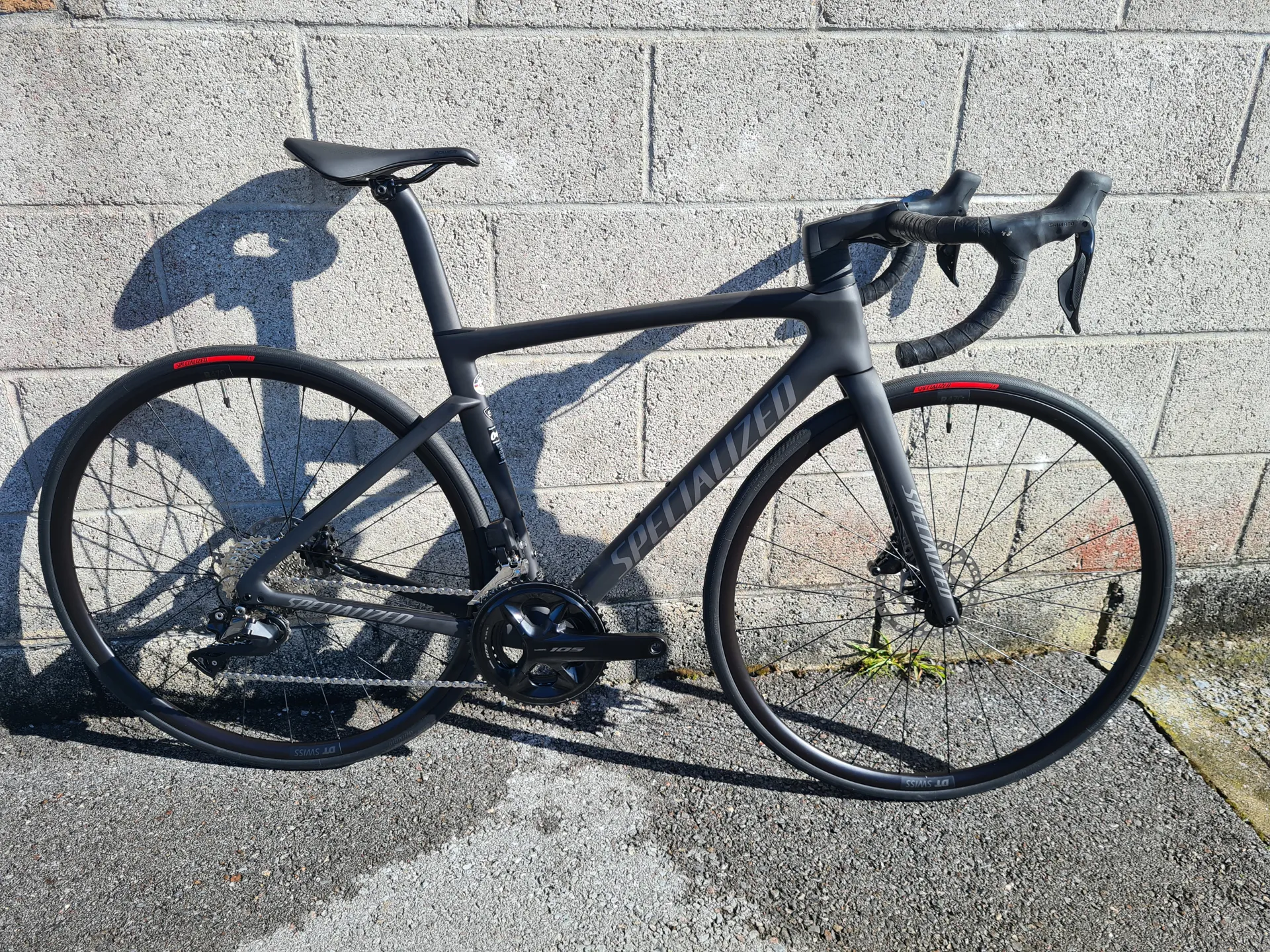 Ex-Demo: 2024 Specialized Tarmac SL7 Comp Shimano 105 Road Bike
