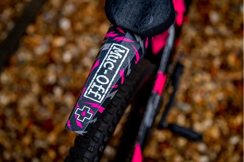 Muc-Off Rear Ride Mudguard Bolt-1