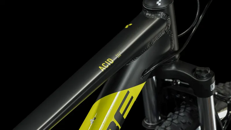 2023 Cube Acid 260 Kids Mountain Bike - Black/Yellow-3