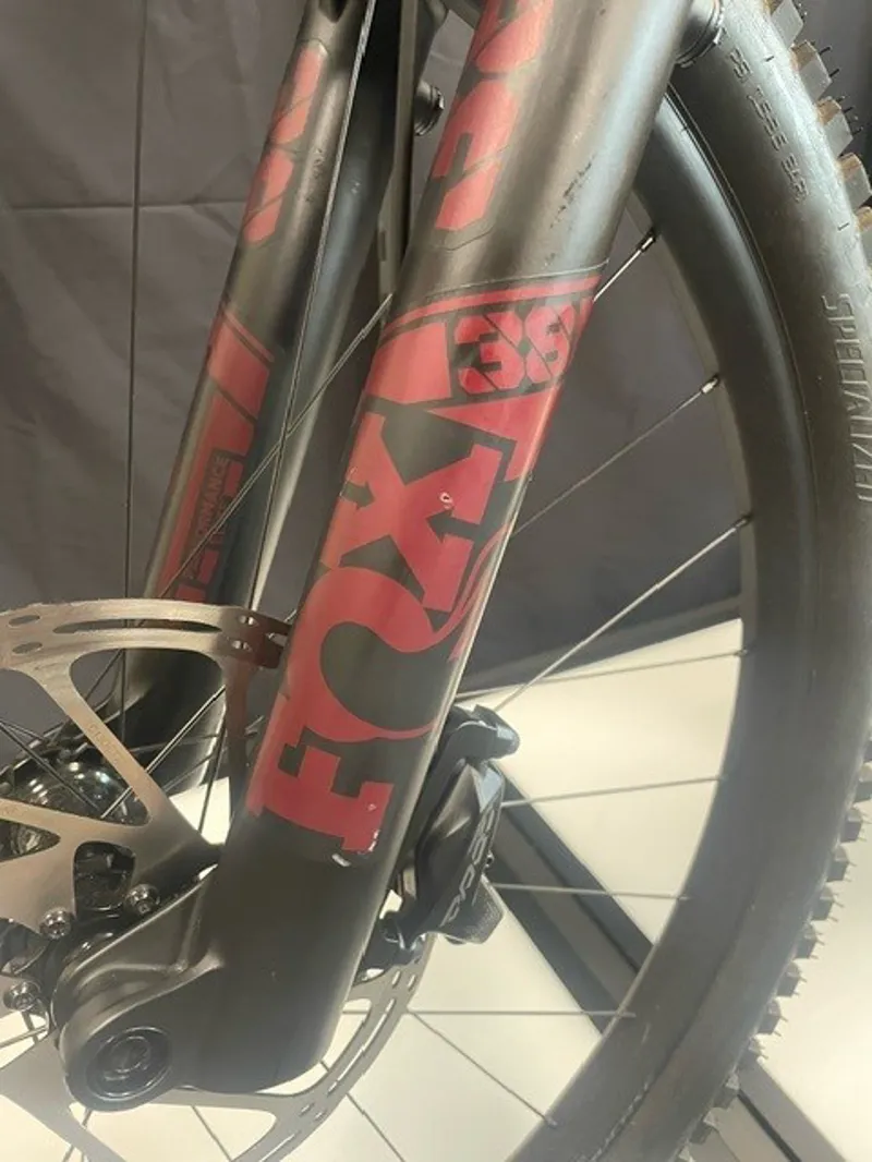 Ex-Demo: Specialized Turbo Levo Expert Carbon Electric Mountain Bike - S4-7