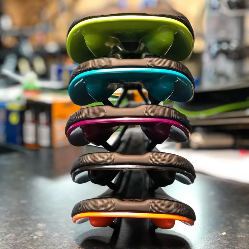 SDG Bel Air 3.0 Lux Alloy Saddle - Black/Turquoise-2