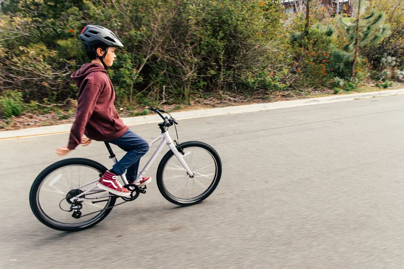 Specialized Jett 20 Kids Mountain Bike - Gloss Oasis/Forest Green-4