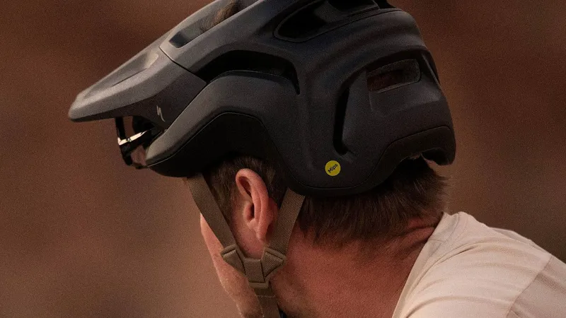 Specialized Ambush 2 Mountain Bike Helmet - Red-1