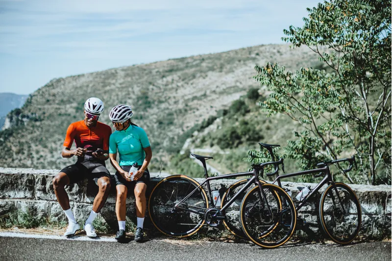 2022 Specialized Aethos Comp Rival eTap AXS Road Bike - Gloss Clay-3