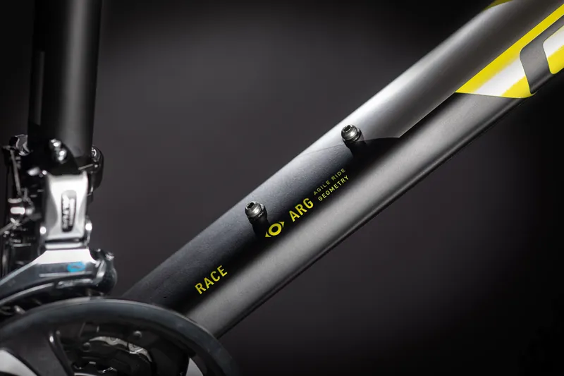 Cube Acid 260 26 inch Kids Mountain Bike - Black/Yellow-3