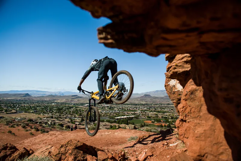 2022 Specialized Turbo Kenevo SL Expert Electric Mountain Bike - Yellow-11