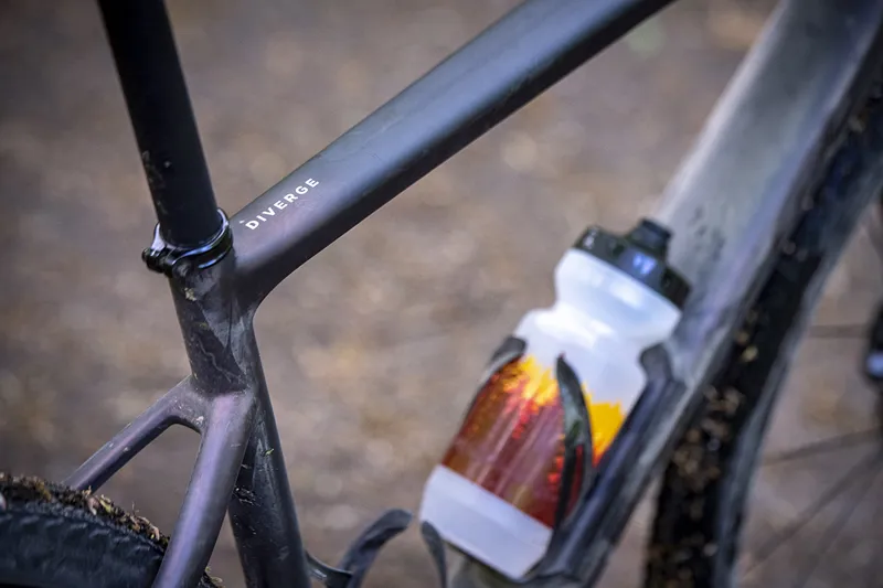 2022 Specialized Diverge Comp E5 Gravel Road Bike - Gloss Tarmac Black-3