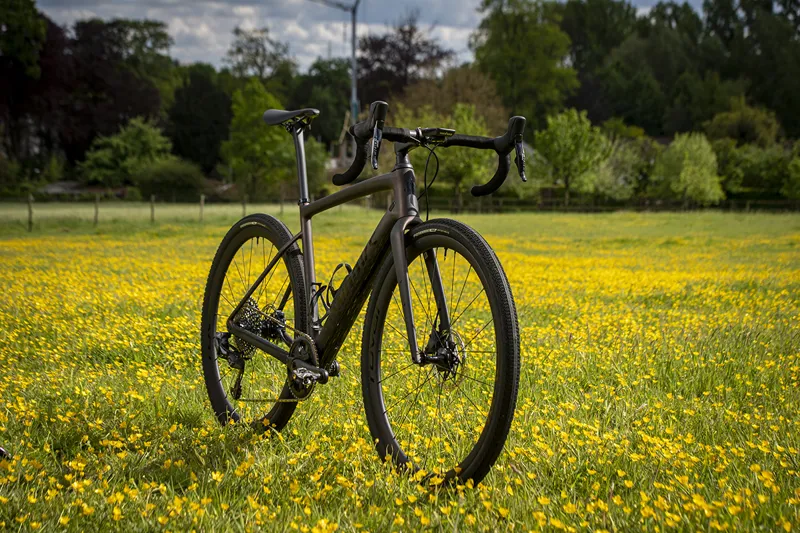 2022 Specialized Diverge Comp E5 Gravel Road Bike - Gloss Tarmac Black-4