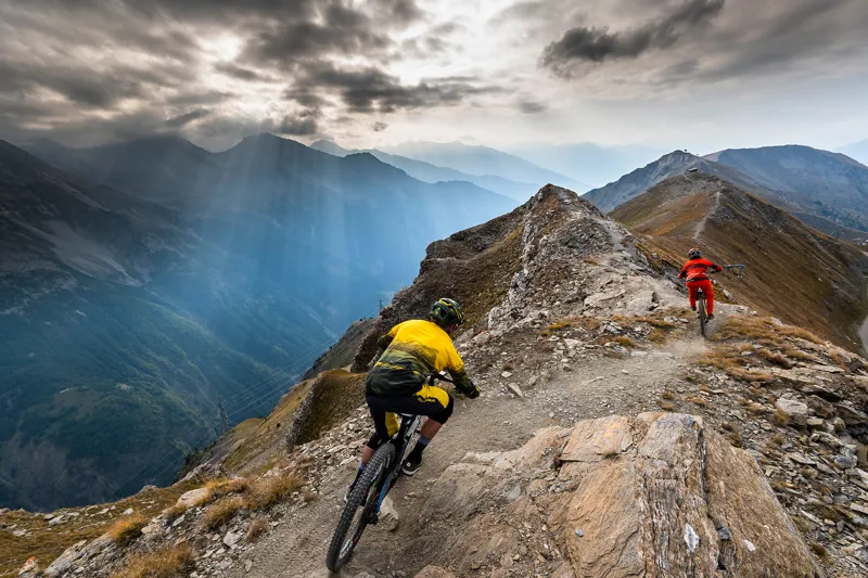 Endura MT500 Scenic Mens Long Sleeve Tee LTD T-Shirt - Black - Size Small-1