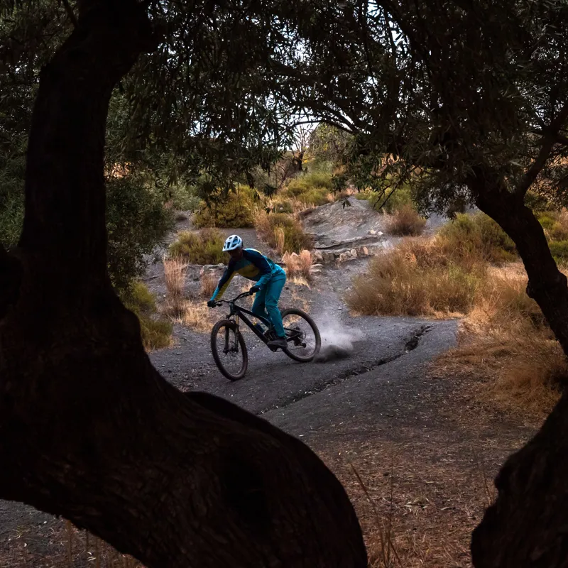 Endura MT500 Burner Lite Mens Long Sleeve Jersey - Blueberry-9