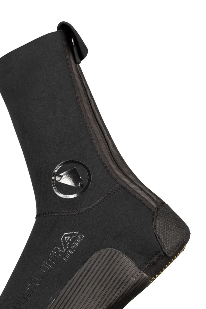 Endura MT500 Overshoe - Black-1
