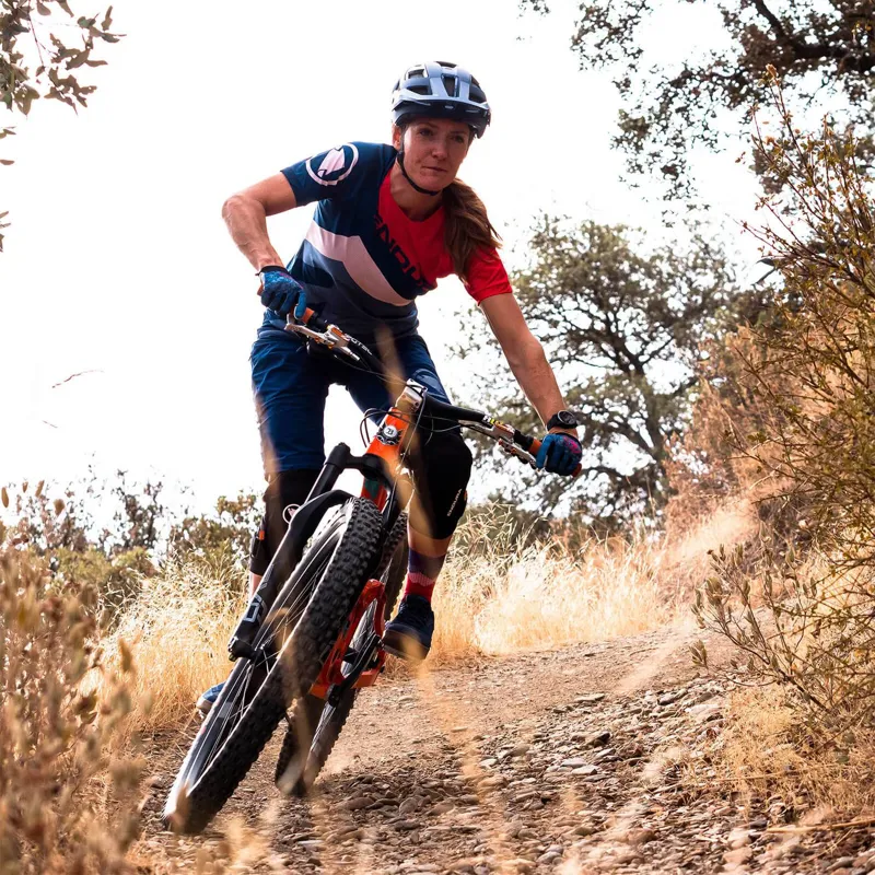 Endura SingleTrack II Womens Shorts - Blueberry-2