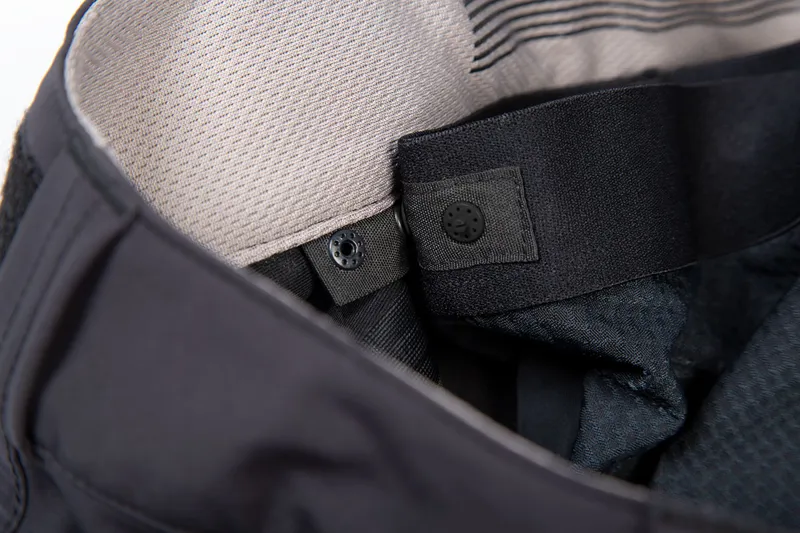 Endura MT500 Spray Baggy II Womens Trousers - Black - Size X-Large-5