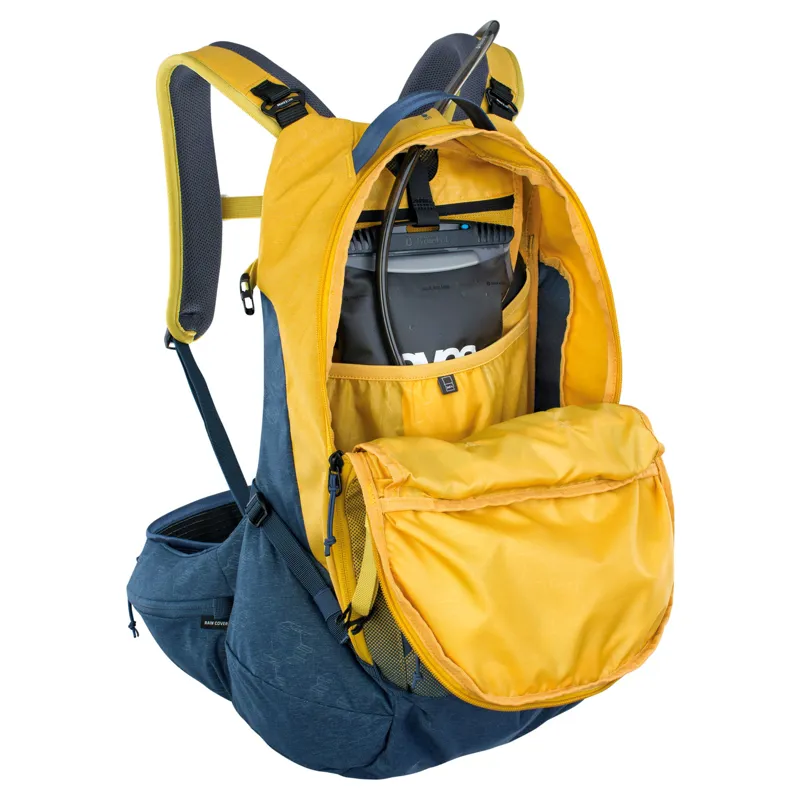 Evoc Trail Pro Protector 26L BackPack - Curry/Denim-7