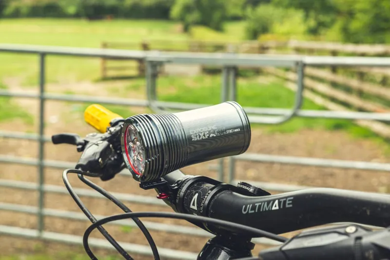 Exposure Six Pack Sync MK2 Front Bicycle Light with BT Remote and 35/31.8mm Bracket - Silver-2