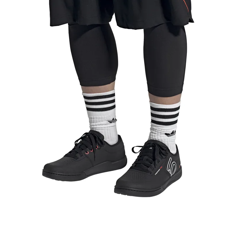 Five Ten Freerider Pro Mens Mountain Bike Shoes - Black/White - Size 5.5-4