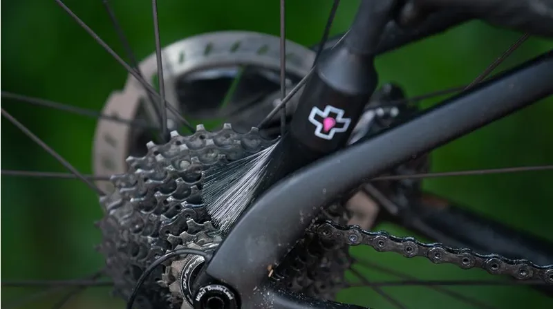 Muc-Off Drivetrain Detailing Brush-2