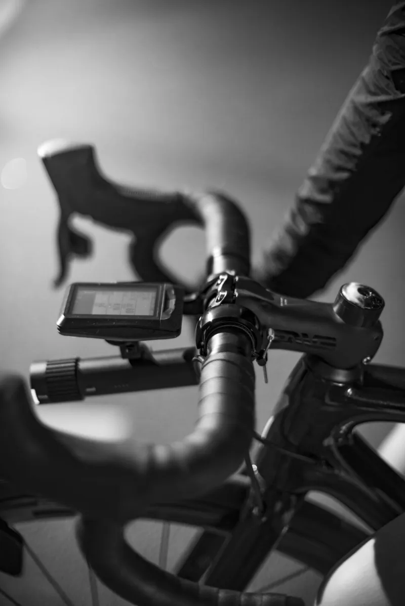 Knog Oi Luxe Bicycle Bell - Matte Black-4