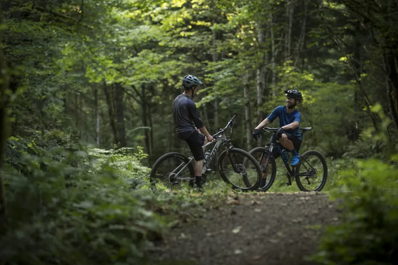 2021 Giant Talon 1 Mens Hardtail Mountain Bike - Matte Black-2