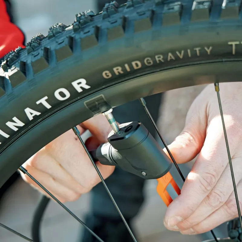 SKS Air-X-Plorer Digi 10.0 Floor Pump-3