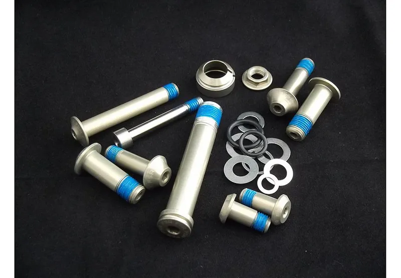 Specialized Bolt Kit 2011-2013 Epic Alloy 26/29er - Silver