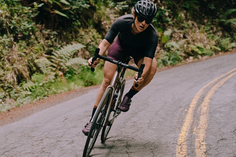 2022 Specialized Aethos Expert Road Bike - Chameleon Oil Tint/Flake Silver-8