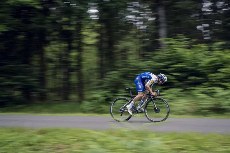 2022 Specialized Tarmac SL7 Expert Road Bike - Tropical Teal/Chameleon-4