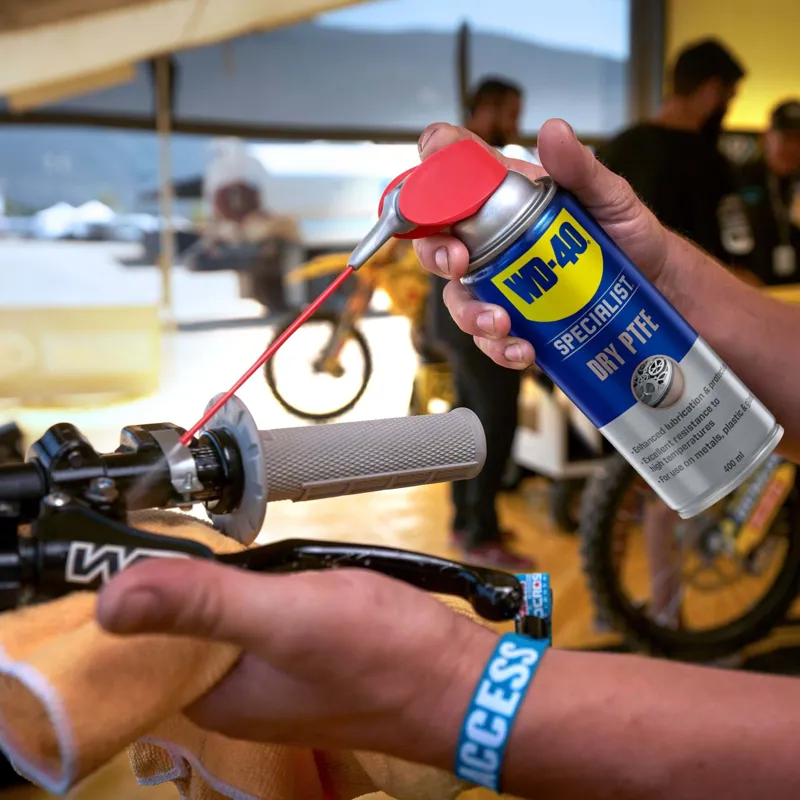 WD-40 Specialist Anti Friction Dry PTFE Lubricant Aerosol 400ml-1