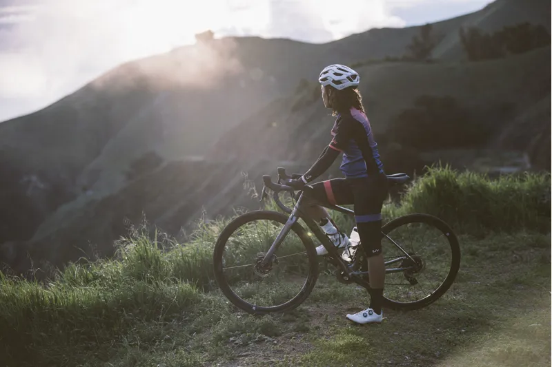 2020 Giant Liv Avail Advanced Pro 1 Womens Road Bike - Gloss Charcoal-9