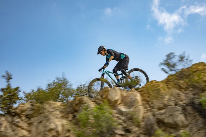 2020 Giant Liv Intrigue 2 Womens Mountain Bike - Gloss Blue-8