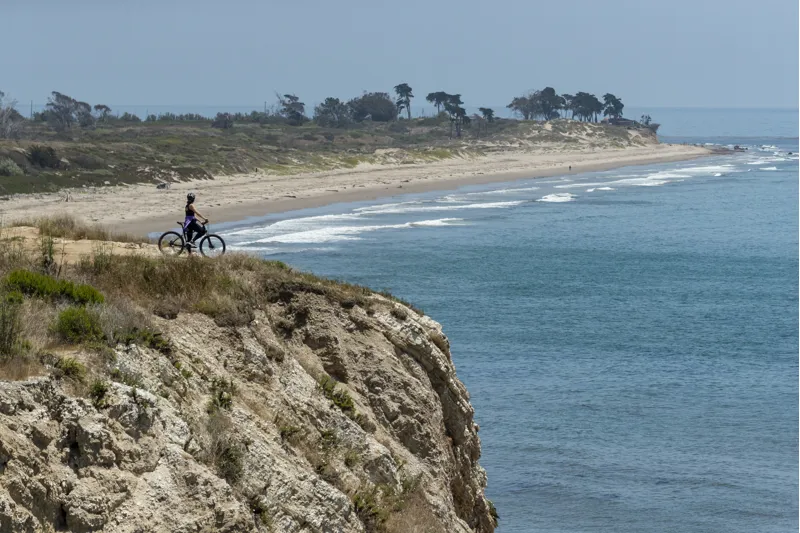 2020 Giant Liv Bliss 2 Disc Womens 26in Hardtail Mountain Bike - Blue-3