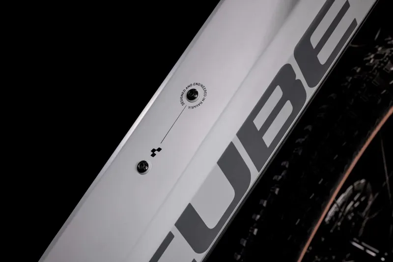 2022 Cube Reaction Hybrid Race 625 Electric Mountain Bike - Lunar/Grey-8