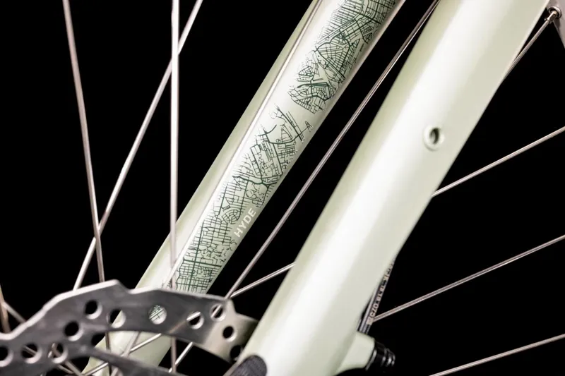 2022 Cube Hyde Hybrid Bike - Green/Grey-3