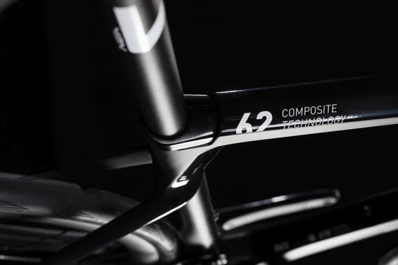 2019 Cube Agree C:62 Race Disc Mens Road Bike - Carbon/White-4
