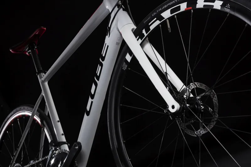 cube attain race black ́and ́white 2020