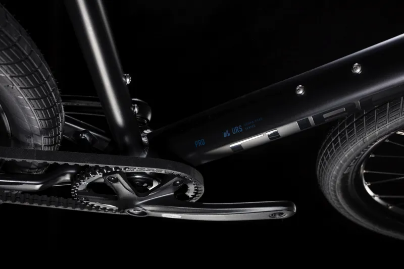 2019 Cube Hyde Pro Step-Through Hybrid Bike - Black/Blue-2