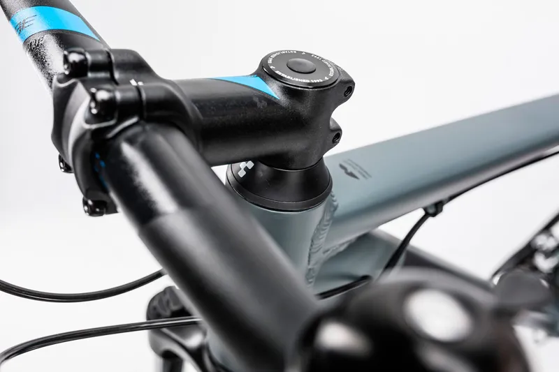 2017 Cube AIM 27.5 All Road Mens Mountain Bike in Black-2