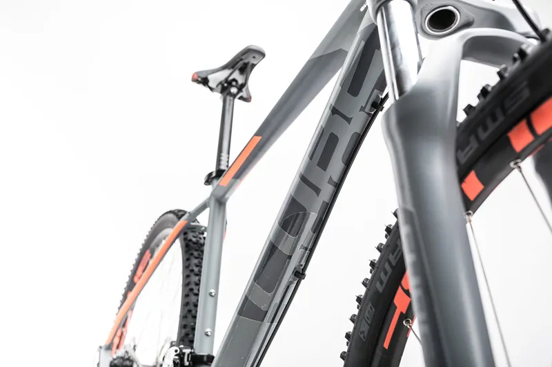 Cube aim race 29 2017 best sale