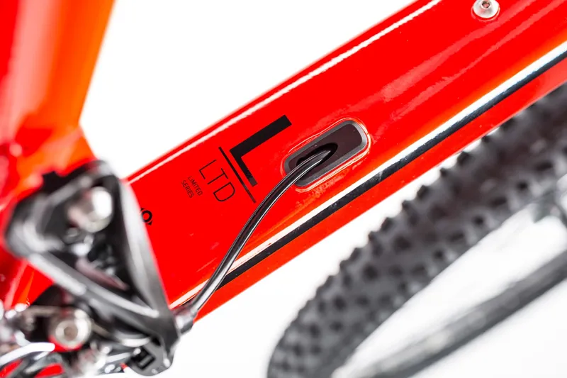 2017 Cube LTD Race Mountain Bike in Red-9