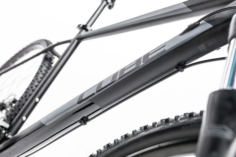 2017 Cube Nature Pro Hybrid Bike - Black-4