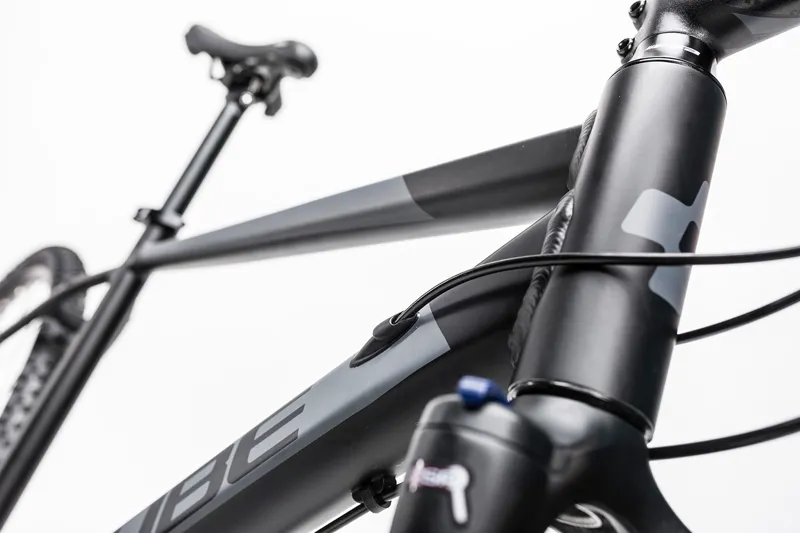 2017 Cube Nature Pro Hybrid Bike - Black-5